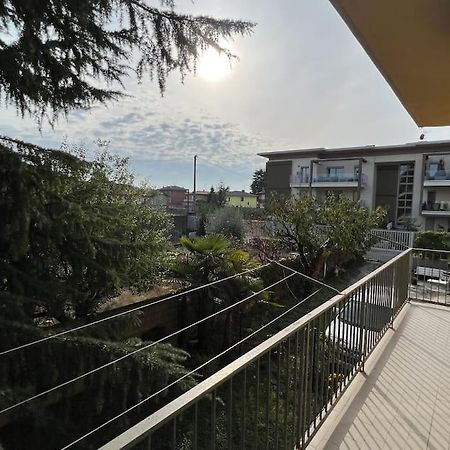 Апартаменти Orio Relax 24H Airport 1 - 3 Minute From Arrival By Bus Бергамо Екстер'єр фото