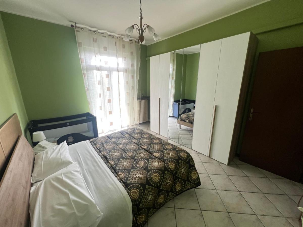 Апартаменти Orio Relax 24H Airport 1 - 3 Minute From Arrival By Bus Бергамо Екстер'єр фото